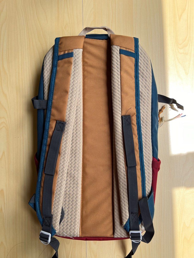 Quechua backpack (Category: Backpacks) located in Baguio. Submitted by the_nuke (Listing ID 1378187050, Image 2). Description: Rfs: decluttering .