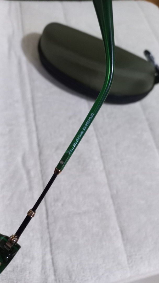 Retro Blue Light Blocking Cat eye Green Eyeglass (Category: Sunglasses & Eyewear) located in Gattaran. Submitted by uploadtounload (Listing ID 1378283373, Image 3). Description: .
