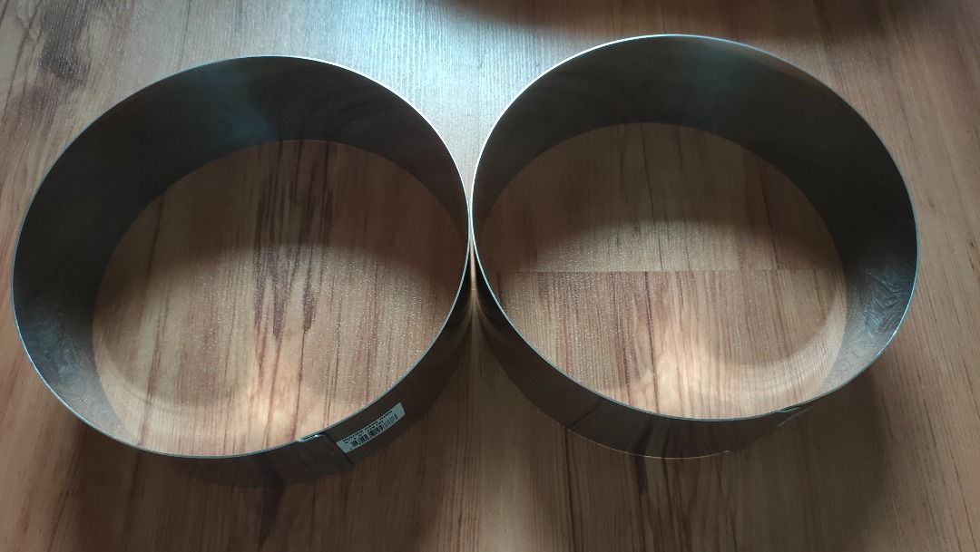 Round Cake Ring (Category: Bakeware) located in Singapore. Submitted by jan27d (Listing ID 1378220521, Image 1). Description: 2pcs Brand new 8" x 3" Stainless Steel Round Cake Rings. Sturdy and solid. Ideal for baking, freezing, cutting, molding.