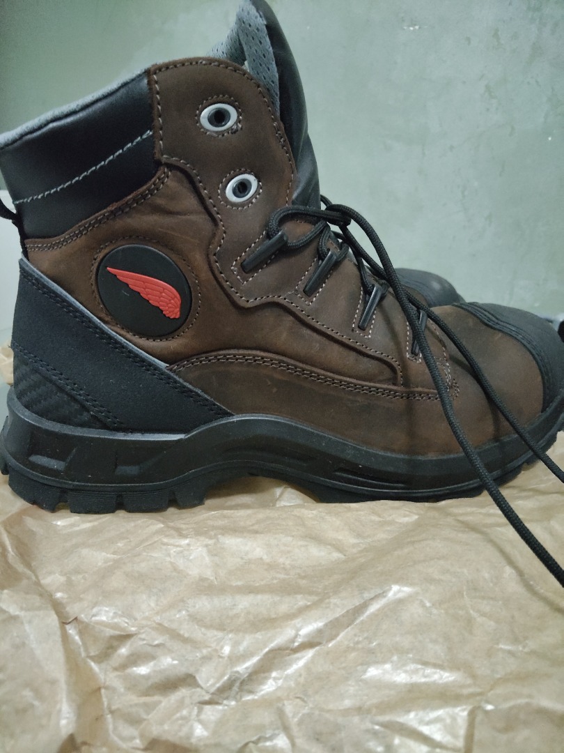 Safety bot, Men's Fashion, Footwear, Boots on Carousell