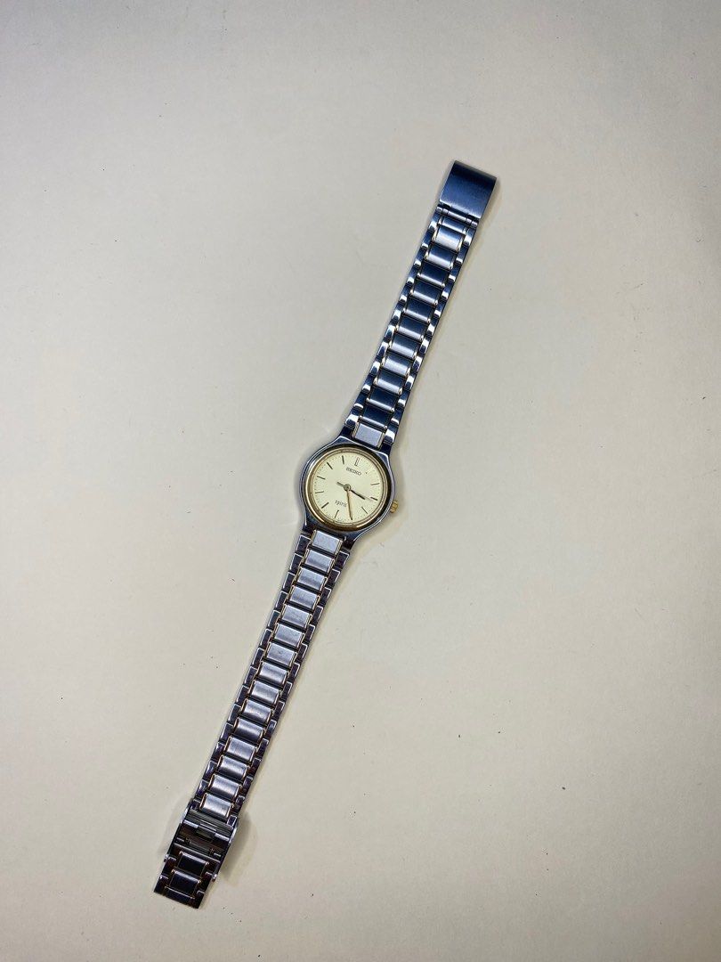 SEIKO Spirit 7N01-6A80 (Category: Women's Watches) located in Manila. Submitted by watchgoodhobbies (Listing ID 1378327085, Image 3). Description: 881455 In working condition 🏷️ Price: ₱4,300 📌 Location: QC/Bulacan 💰 MOP: Gcash, BPI, Maya, Seabank, GoTyme 🚚MOD: Lalamove, LBC, DHL (International).