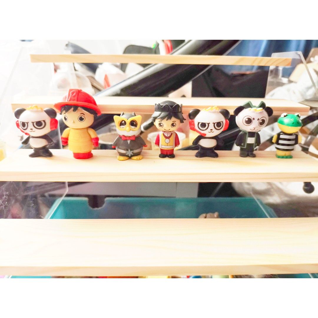 Set Bundle Ryan's World toy figures (Category: Figurines & Statues) located in Pasig City. Submitted by ilovebarbie87 (Listing ID 1378278633, Image 1). Description: please check photos for details 7pcs plus 1 free nasa next photo total of 8pcs po.