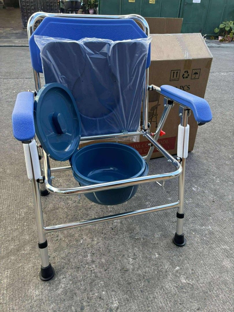 shower commode chair (Category: Braces, Support & Protection) located in Manila. Submitted by joy63057743416 (Listing ID 1378333003, Image 1). Description: brandnew affordable onhand negotiable good quality and condition open for pick up and delivery high quality we also sell many medical supplies call me 09268225723 cod,gcash,bank transfer lifetime time free service.