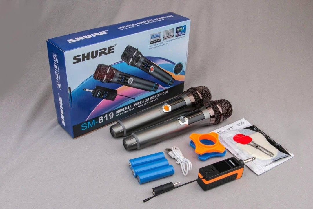 Shure microphone (Category: Microphones) located in Manila. Submitted by erick80762 (Listing ID 1378176115, Image 2). Description: .