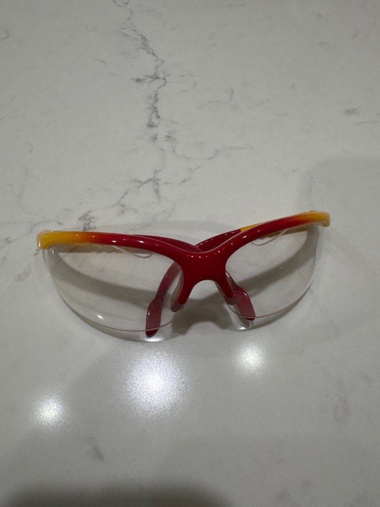 Sports Safety Glasses (Category: Sunglasses & Eyewear) located in Makati City. Submitted by gabdee (Listing ID 1378171440, Image 1). Description: .