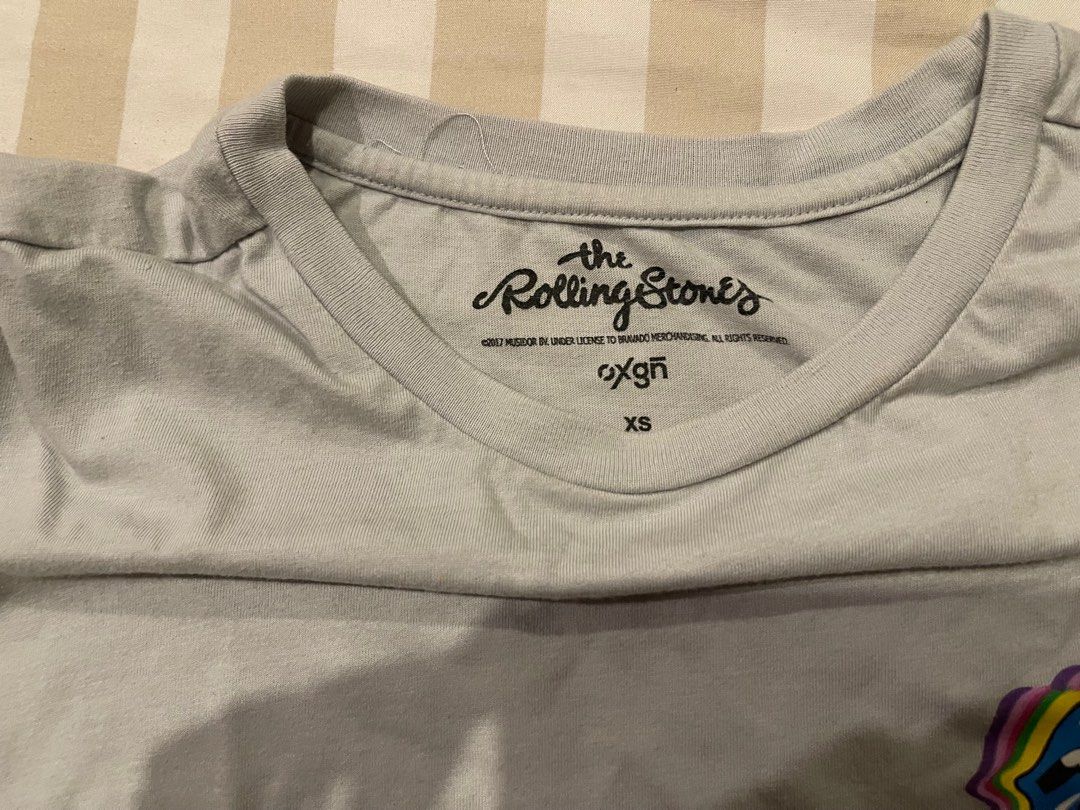 the rolling stones oxygen cropped top (Category: Shirts) located in Cavite. Submitted by biangsu (Listing ID 1378305847, Image 2). Description: small.