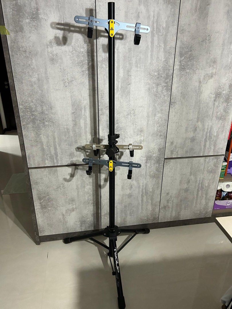 Topeak TwoUp Stand (3 hangers) (Category: Parts & Accessories) located in Singapore. Submitted by sghandel (Listing ID 1378188762, Image 1). Description: If you not ready to buy pls do not waste each other time 🙏 Stand-alone type Good for 3 bicycles Easy to use setup Lowest Best Price $168 Self collect nearby Taman Jurong Hawker.