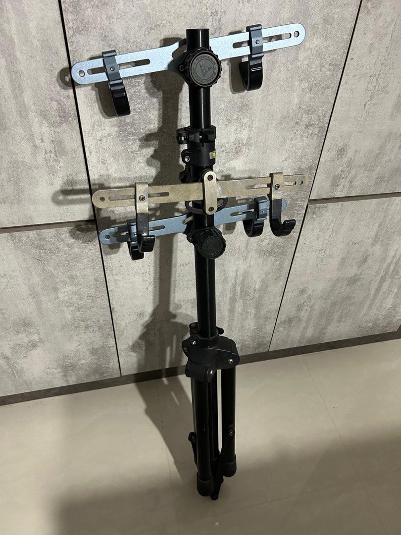 Topeak TwoUp Stand (3 hangers) (Category: Parts & Accessories) located in Singapore. Submitted by sghandel (Listing ID 1378188762, Image 2). Description: If you not ready to buy pls do not waste each other time 🙏 Stand-alone type Good for 3 bicycles Easy to use setup Lowest Best Price $168 Self collect nearby Taman Jurong Hawker.