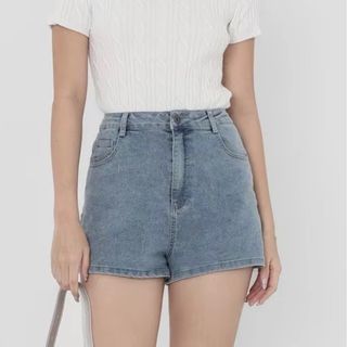 (Category: ) located in . Submitted by caroubuyynsell (Listing ID 1378288937, Image 1). Description: .