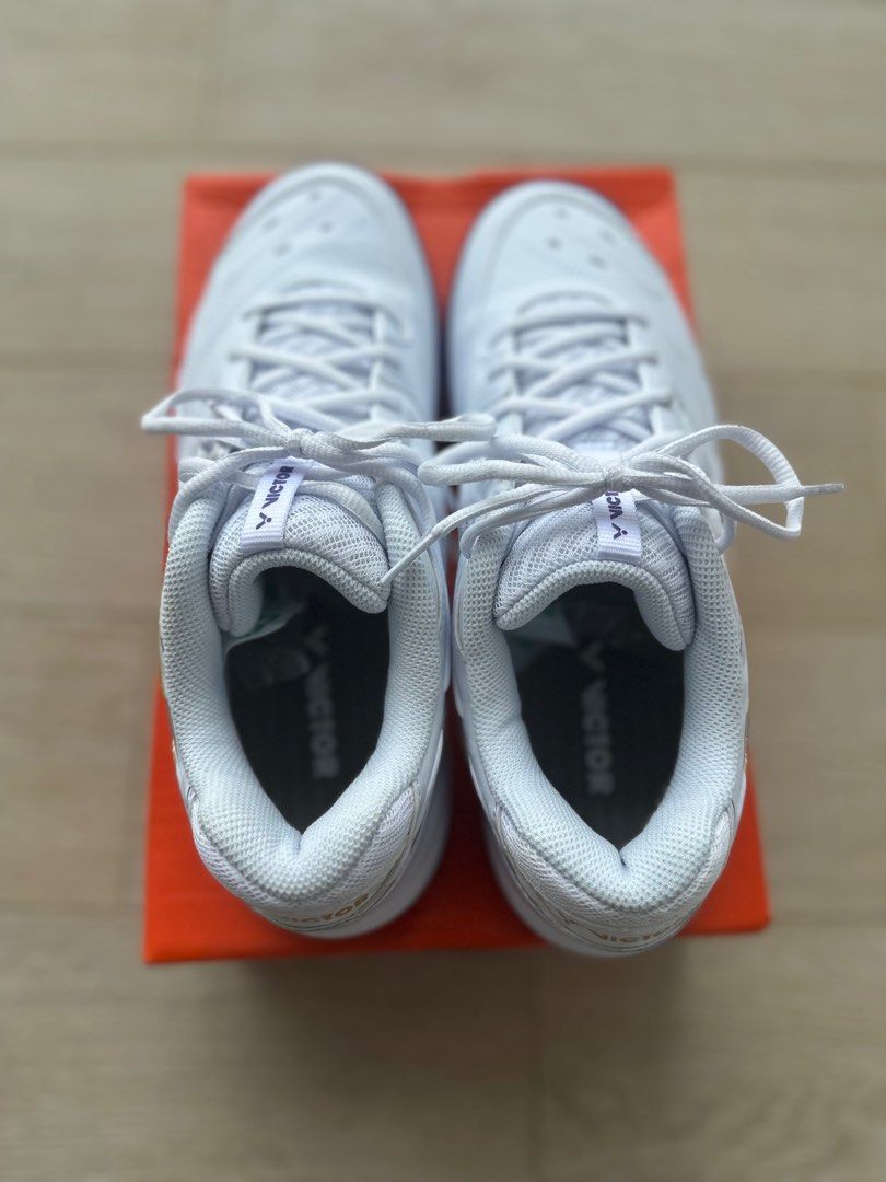 Victor p9200td - purple - size 43 (Category: Racket & Ball Sports) located in Singapore. Submitted by lsdee (Listing ID 1378158366, Image 3). Description: Victor p9200td - purple - size 43.