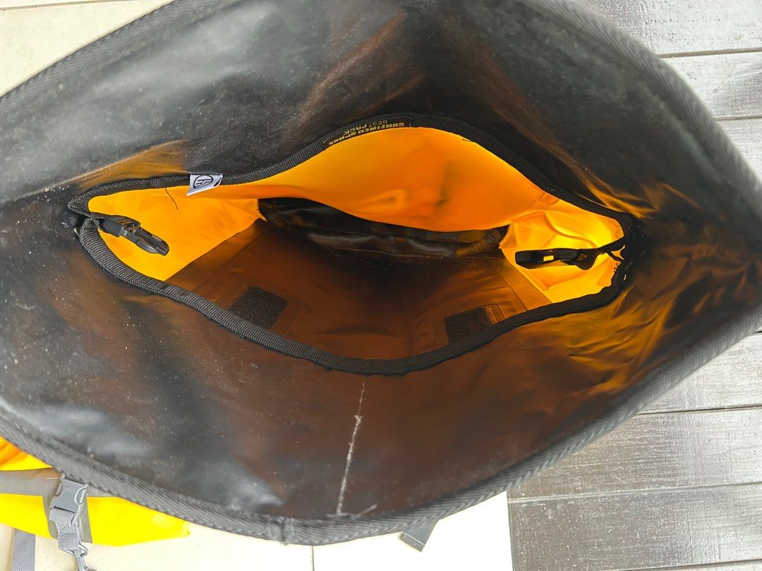 Waterproof Backpack (Category: Other Sports Equipment and Supplies) located in Singapore. Submitted by shelley86975 (Listing ID 1378250607, Image 2). Description: Self pick up.
