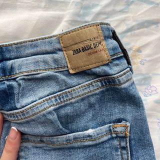(Category: ) located in . Submitted by comfyycloset (Listing ID 1378328155, Image 1). Description: .