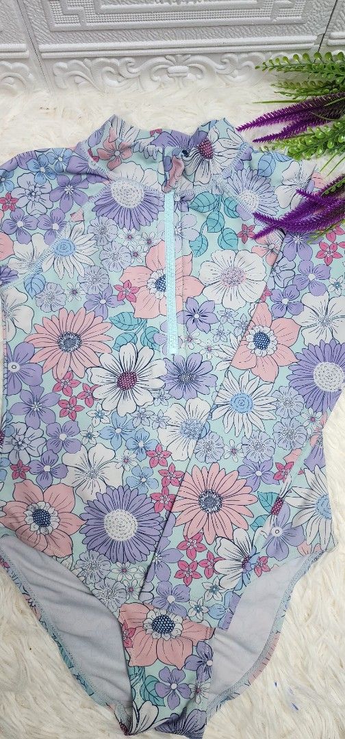 6y swimming suit (Category: Babies & Kids Fashion) located in Cyberjaya. Submitted by prelovedbysofiea (Listing ID 1381885161, Image 1). Description: 1) Flower Paddle suit Brand : Anko Size : 6y Condition : Like New Price : RM10 2) Beach paddle suit Brand : Size : 6y Condition : Like New Price : RM10 3) Funkita Brand : Funkita Size : 6y Condition : Like New Price : RM10 4) Polcadot paddle suit Brand : Anko Size : 6y Condition : Like New Price : R