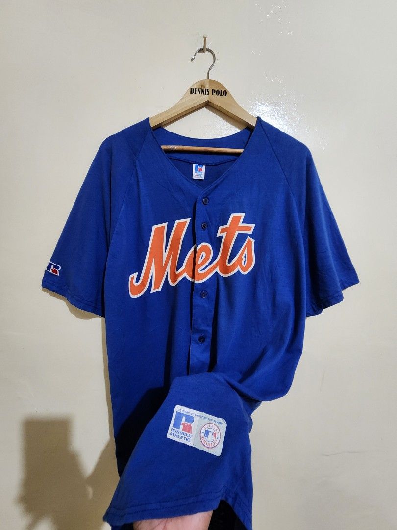 90'SVRUSSEL ATHLETICS NEWYORK METS (Category: Tshirts & Polo Shirts ) located in Gapan. Submitted by dennispolofficialaccount (Listing ID 1381888421, Image 1). Description: 90'S NEWYORK METS SIZE XXL WIDTH - 24 LENGTH - 32.5 EXCELLENT CONDITION MAKINIS NA MAKINIS. NO ISSUE 550 + SHIPPING FEE LOCATION NUEVA ECIJA.