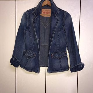 由 c339819900392 (刊登 ID 1381765371，圖片 1) 提交，位於 的 (類別：)，說明：。