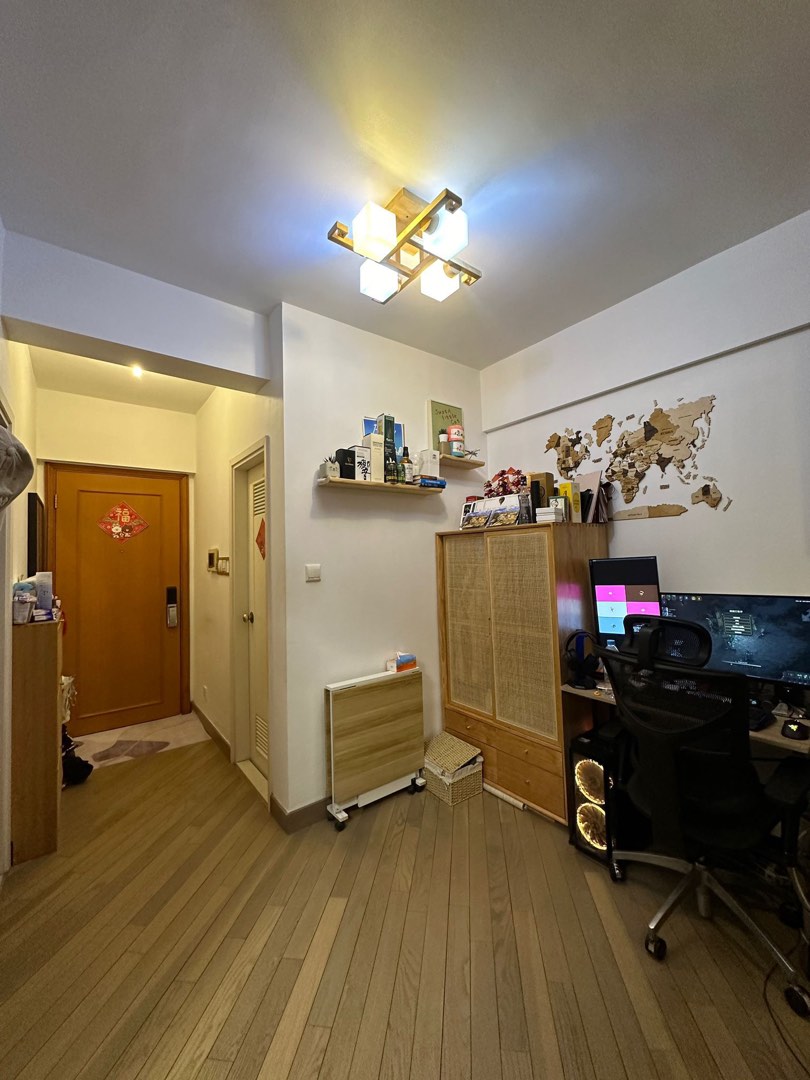 Owner Selling, First-time Buyer Unit in Nam Cheong, Sham Shui Po, Cheung Sha Wan Area, Spacious 1-Bedroom with Partitioned Kitchen and Balcony! Investment or Self-Occupancy64077578425091113