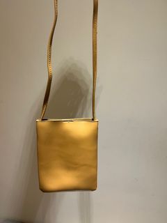 由 queenie0320cc (刊登 ID 1381850712，圖片 1) 提交，位於 的 (類別：)，說明：。