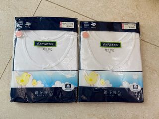 （分類：）位於 。 由 aarousell 提交（商品編號 1381836101，圖片 1）。簡介： 。