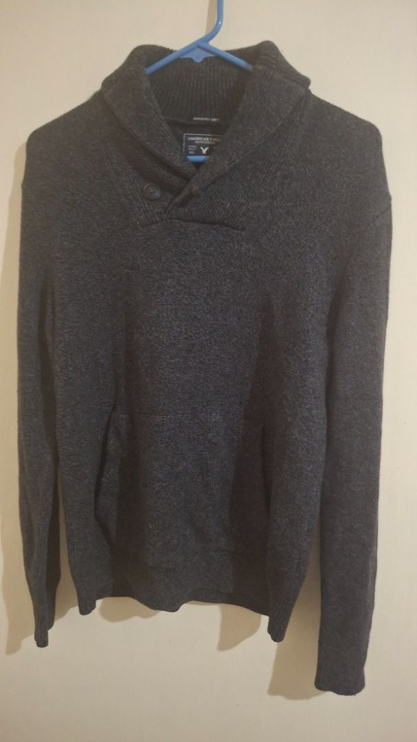 American Eagle Gray Sweater (Category: Coats, Jackets and Outerwear) located in Baguio. Submitted by declutter_scarlet (Listing ID 1381835942, Image 1). Description: Shawl Collar Size L Free shipping Location: Baguio City DM me for more info Check out my profile for more listings.