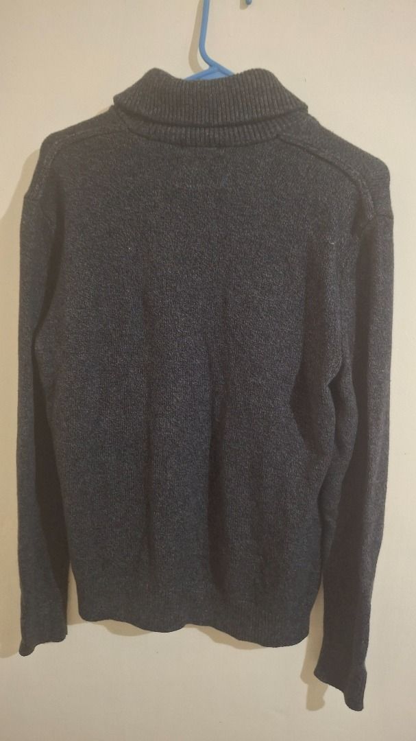 American Eagle Gray Sweater (Category: Coats, Jackets and Outerwear) located in Baguio. Submitted by declutter_scarlet (Listing ID 1381835942, Image 2). Description: Shawl Collar Size L Free shipping Location: Baguio City DM me for more info Check out my profile for more listings.
