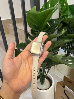 (Category: ) located in . Submitted by junkiepreloved (Listing ID 1381824503, Image 1). Description: .