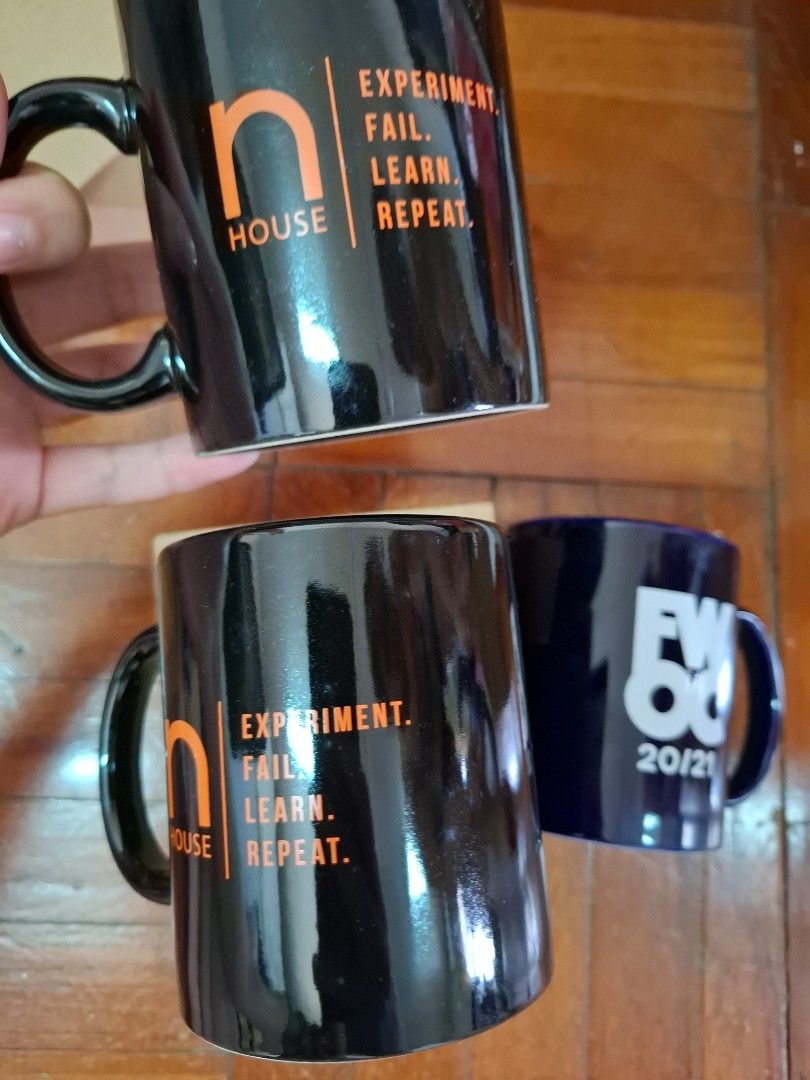 Assorted Cup (Category: Cookware & Accessories) located in Singapore. Submitted by power_moon114 (Listing ID 1381742033, Image 1). Description: 2 diff designs, qty as shown in picture 5 per mug.