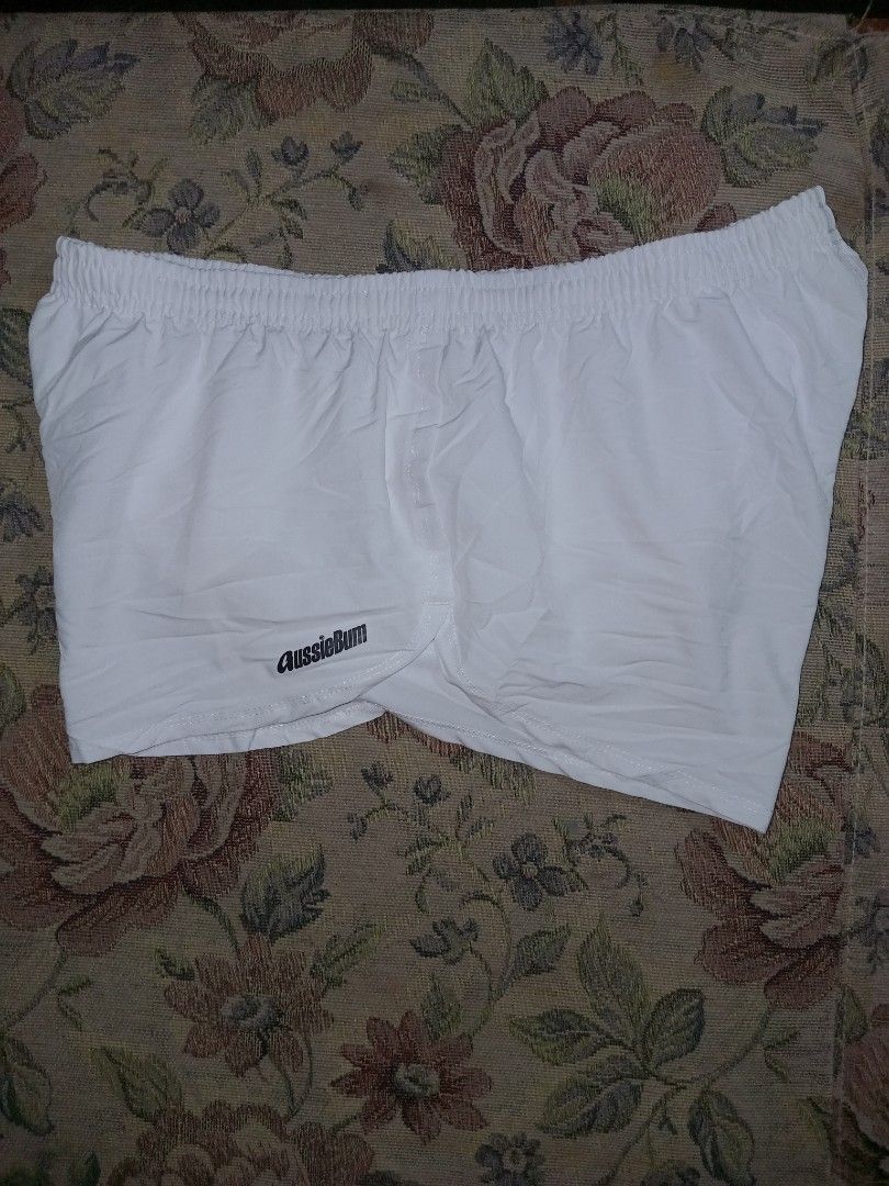 Aussiebum triathletes shorts (Category: Activewear) located in Bantayan. Submitted by markjimenez1975557 (Listing ID 1381679185, Image 2). Description: 9.9/10 colorate XL on tag Waist 33-26 Length 9 With inner brief With small pouch No flaws made in Australia.
