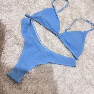(Category: ) located in . Submitted by tesaaa_ (Listing ID 1381784697, Image 1). Description: .