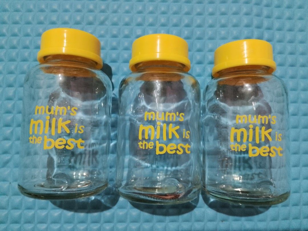 BOTOL ASI KACA (Kategori: Kehamilan) berada di Bekasi. Dikirim oleh violagrist78395 (ID iklan 1381753114, Gambar 1). Deskripsi: dapat 3 pcs kondisi masih bagus tutup botol bisa dibolongin diganti dot huki/pigeon.