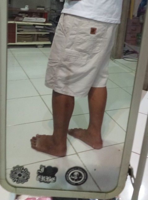 Carhartt carpenter leather patch (Category: Shorts) located in Calabanga. Submitted by foxsthrift_420 (Listing ID 1381862885, Image 2). Description: .