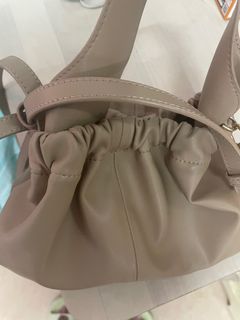 （分類：）位於 。 由 us.x.we 提交（商品編號 1381713494，圖片 1）。簡介： 。
