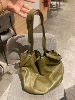 (Kategori: ) berada di . Dikirim oleh ohanabags (ID iklan 1381872797, Gambar 1). Deskripsi: .
