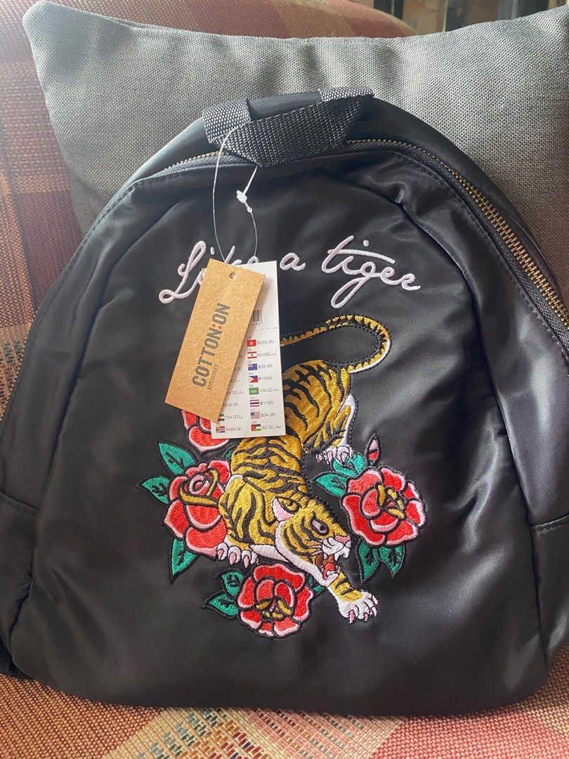 Cotton On (Category: Backpacks) located in Manila. Submitted by sample_only (Listing ID 1381704001, Image 2). Description: Cotton On Betty Backpack Black Small.
