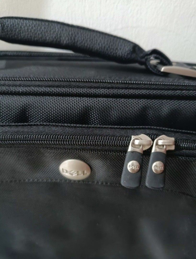 DELL Heavy Duty Laptop Briefcase Bag (Category: Laptop Bags & Sleeves) located in Baguio. Submitted by skwaterskalper (Listing ID 1381778093, Image 2). Description: DELL Heavy Duty Laptop Briefcase Bag 18" x 14" x 4" With shoulder Strap +Like New Condition Heavy Duty Bag +Shipping fee Gcash Payment (0931 128 5121)Next Day Shipping Send full shipping details once settled(Name/Address/Contact #) FB@SkwaterSkalper.