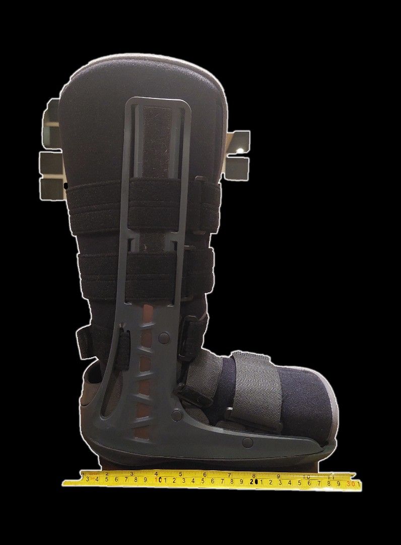 DonJoy MaxTrax 2 AirCast Walking Boot – Excellent Condition! (Category: Braces, Support & Protection) located in Pasig City. Submitted by 09278778509 (Listing ID 1381844656, Image 3). Description: Check out this video from this search, donjoy maxtrax ii https://g.co/kgs/1NrzfLs 💥 Less than half the original price of Php 13,000+! Recover in comfort and style with the DonJoy MaxTrax 2 AirCast, engineered for top-tier support and protection during 