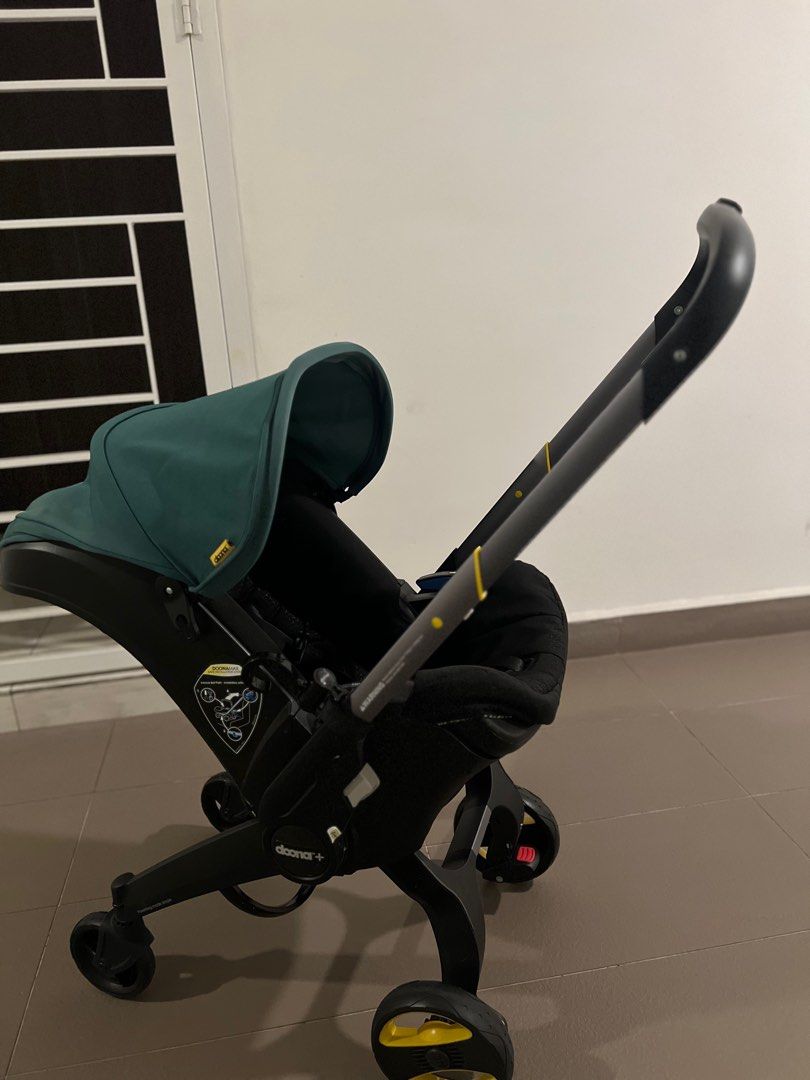 Doona + plus original max spec stroller and carseat (Category: Strollers) located in Cheras. Submitted by hardyboyzx (Listing ID 1381673133, Image 2). Description: Bought 2022 still good condition (np rm2200). This is original doona + max spec latest edition warranty have also cod cloudtree resident.