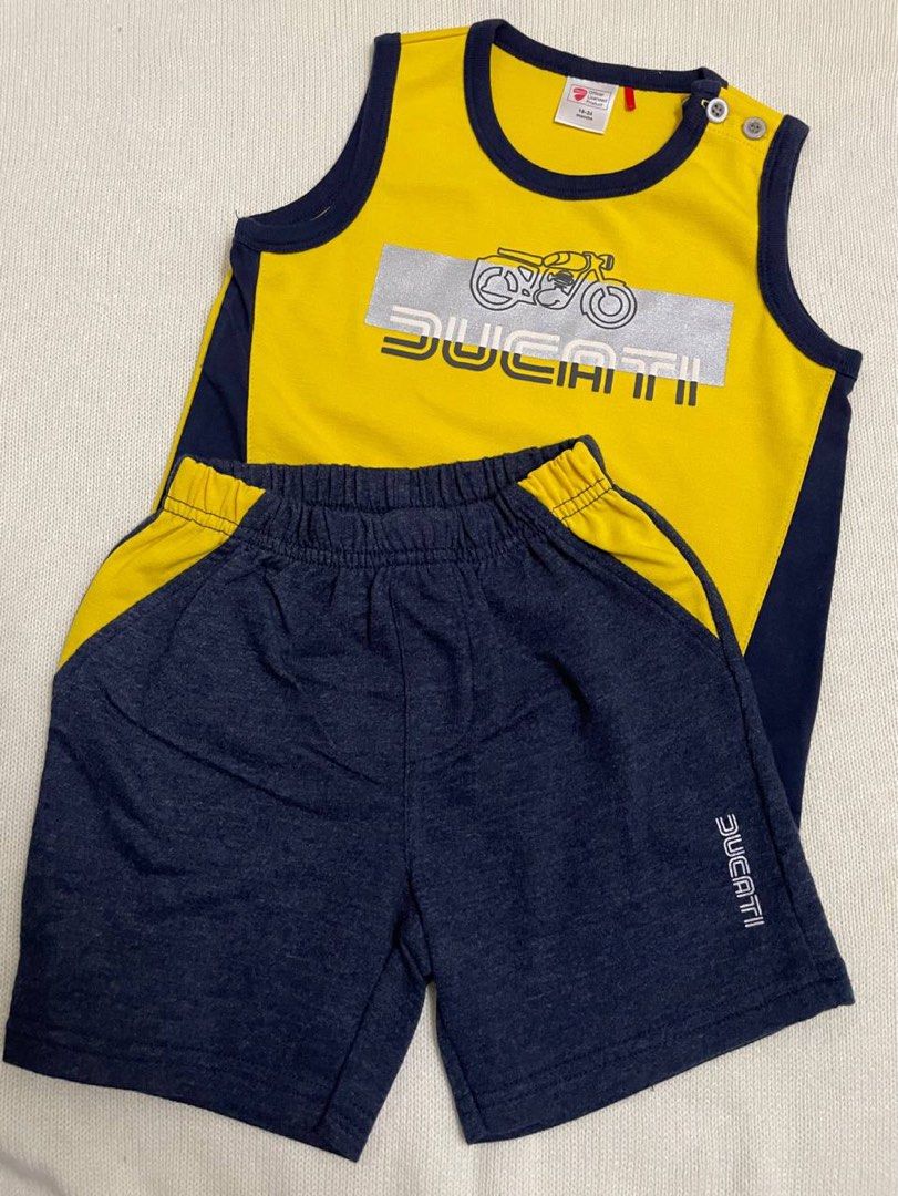 Ducati (Category: Babies & Kids Fashion) located in Kuala Terengganu. Submitted by rosezazaa (Listing ID 1381667839, Image 2). Description: 18-24m cutting 2t lebih boleh pakai ku beli nwt sory mahal RM30.