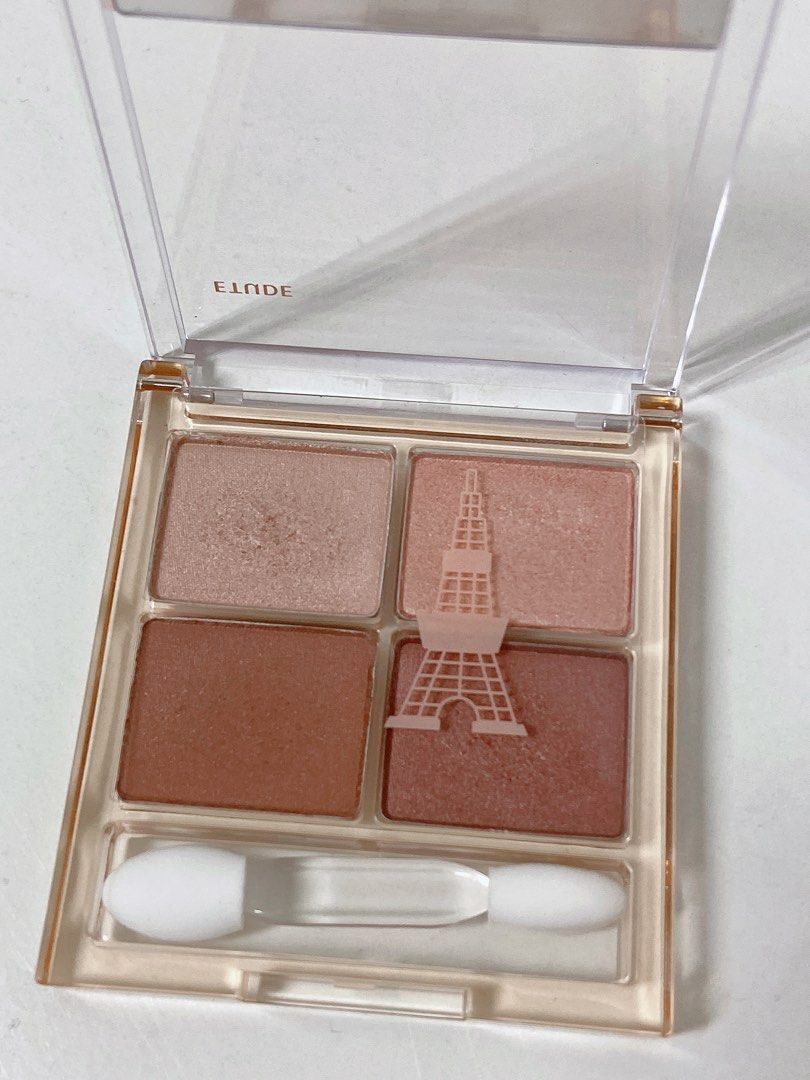 由 ewaraby (刊登 ID 1381789649，圖片 1) 提交，位於 高雄市 (Kaohsiung) 的 ETUDE HOUSE玩轉色彩眼影盤 (類別：眼部彩妝、保養)，說明：。