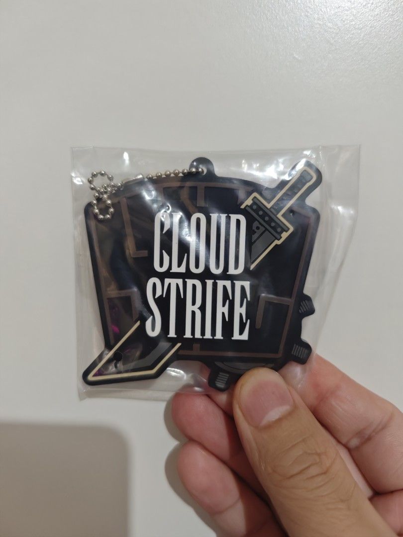Final Fantasy 7 Cloud Strife Keychain (Category: Character Goods) located in Cavite. Submitted by pauduro (Listing ID 1381736891, Image 1). Description: .