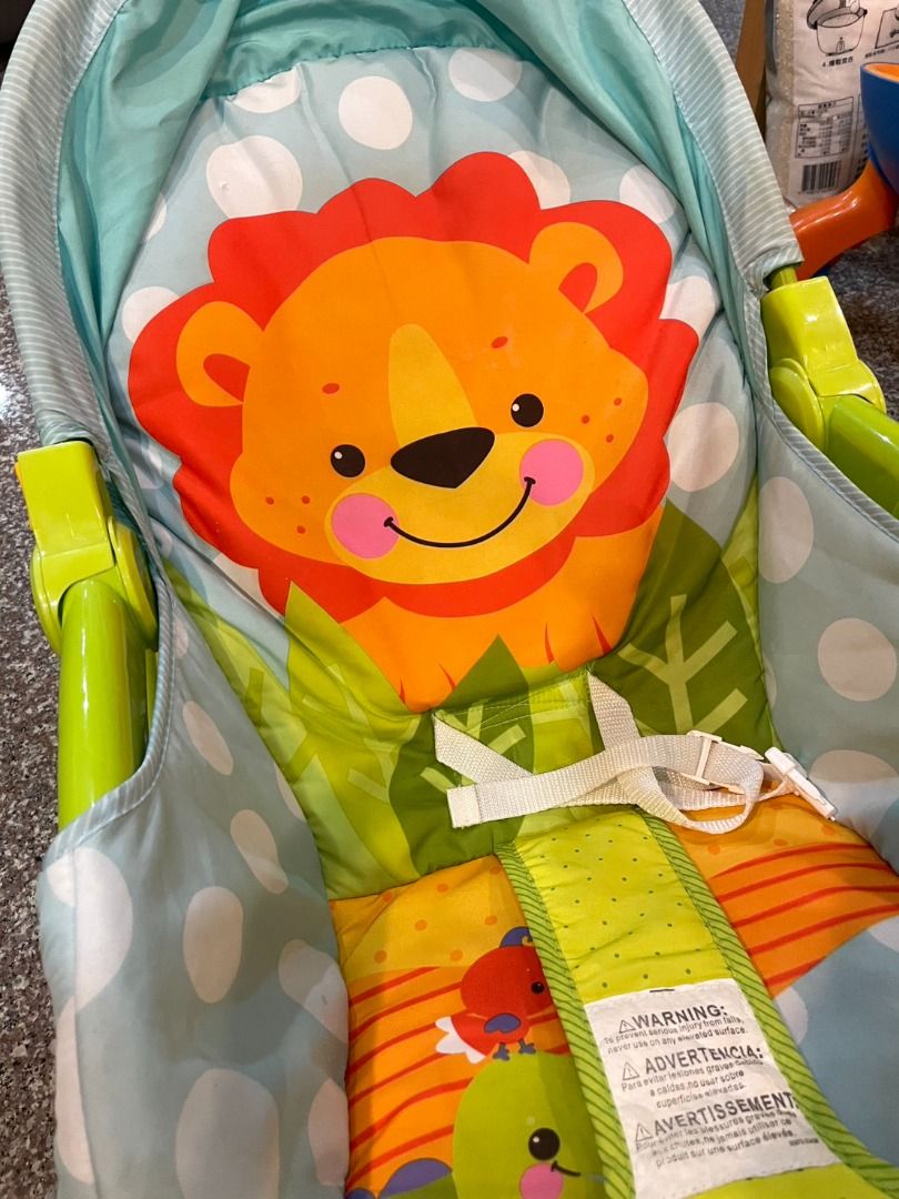 由 ojflevis (刊登 ID 1381694741，圖片 3) 提交，位於 高雄市 (Kaohsiung) 的 Fisher Price 費雪安撫椅 (類別：嬰兒床)，說明： 二手品有使用痕跡 約7~8成新 限面交 高雄市明誠一路全聯。