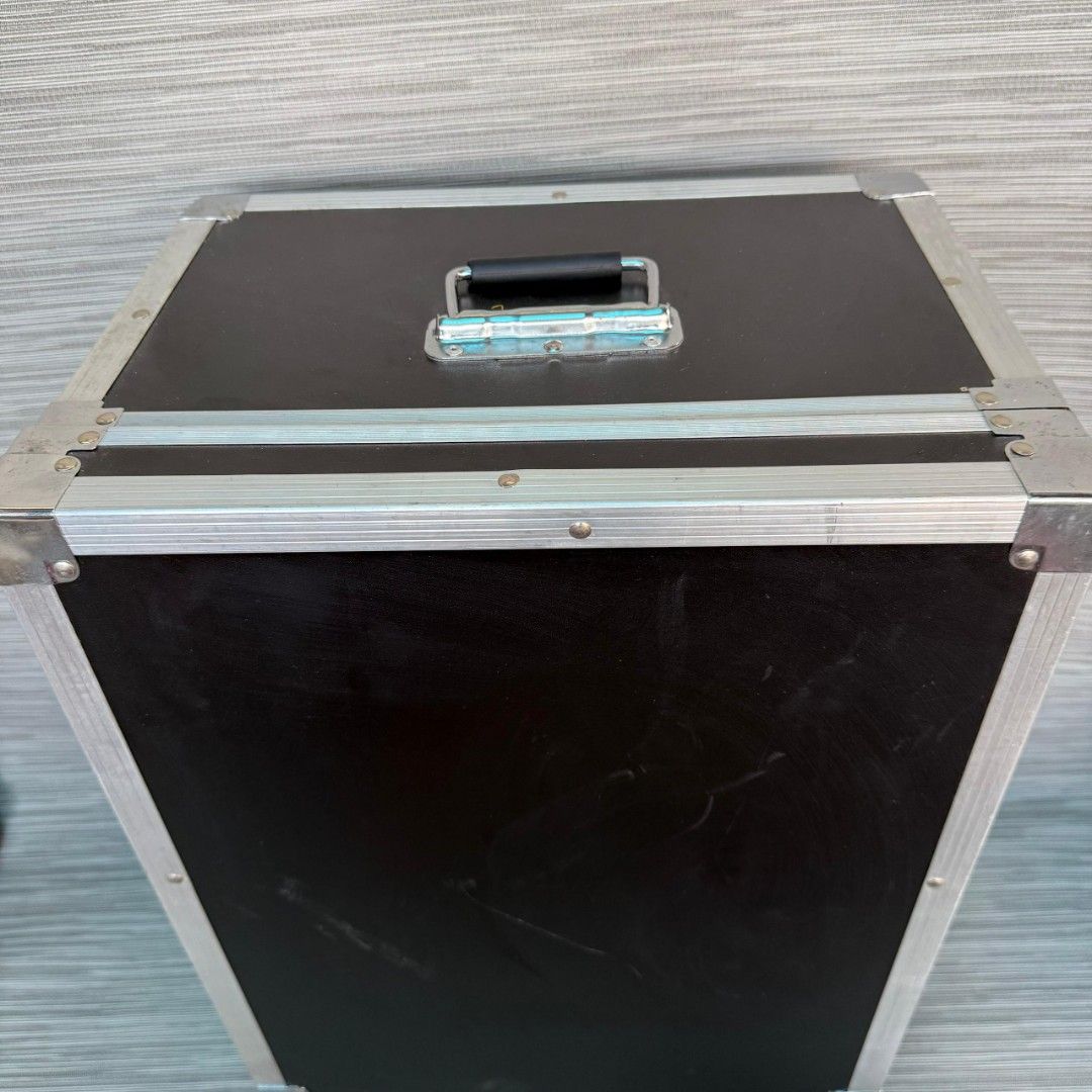 Flight Case (Category: Storage Boxes & Baskets) located in Kuala Lumpur. Submitted by putrialeey80497 (Listing ID 1381842913, Image 2). Description: good condition storage item during travel item used/ bundle Dari Singapore base Kelantan.