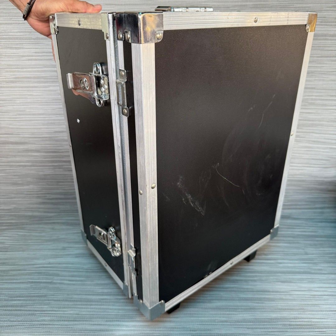 Flight Case (Category: Storage Boxes & Baskets) located in Kuala Lumpur. Submitted by putrialeey80497 (Listing ID 1381842913, Image 3). Description: good condition storage item during travel item used/ bundle Dari Singapore base Kelantan.