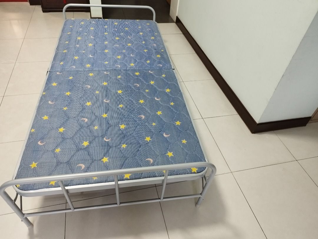 Foldable Single Bed with Mattress
