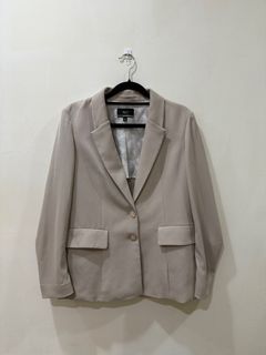由 re_thrift (刊登 ID 1381752869，圖片 1) 提交，位於 的 (類別：)，說明：。