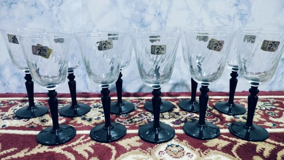 Gelas kristal, 11 pics (Kategori: Vintage & Antik - Lainnya) berada di Depok. Dikirim oleh rismawandira (ID iklan 1381866774, Gambar 1). Deskripsi: harga tidak termasuk ongkos kirim 🙏 wa: 085953905392.