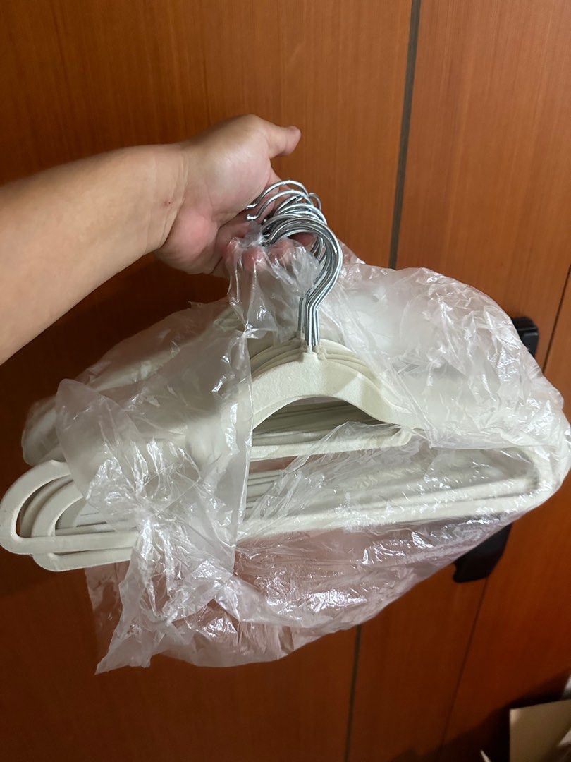 Hangers - Set of 2