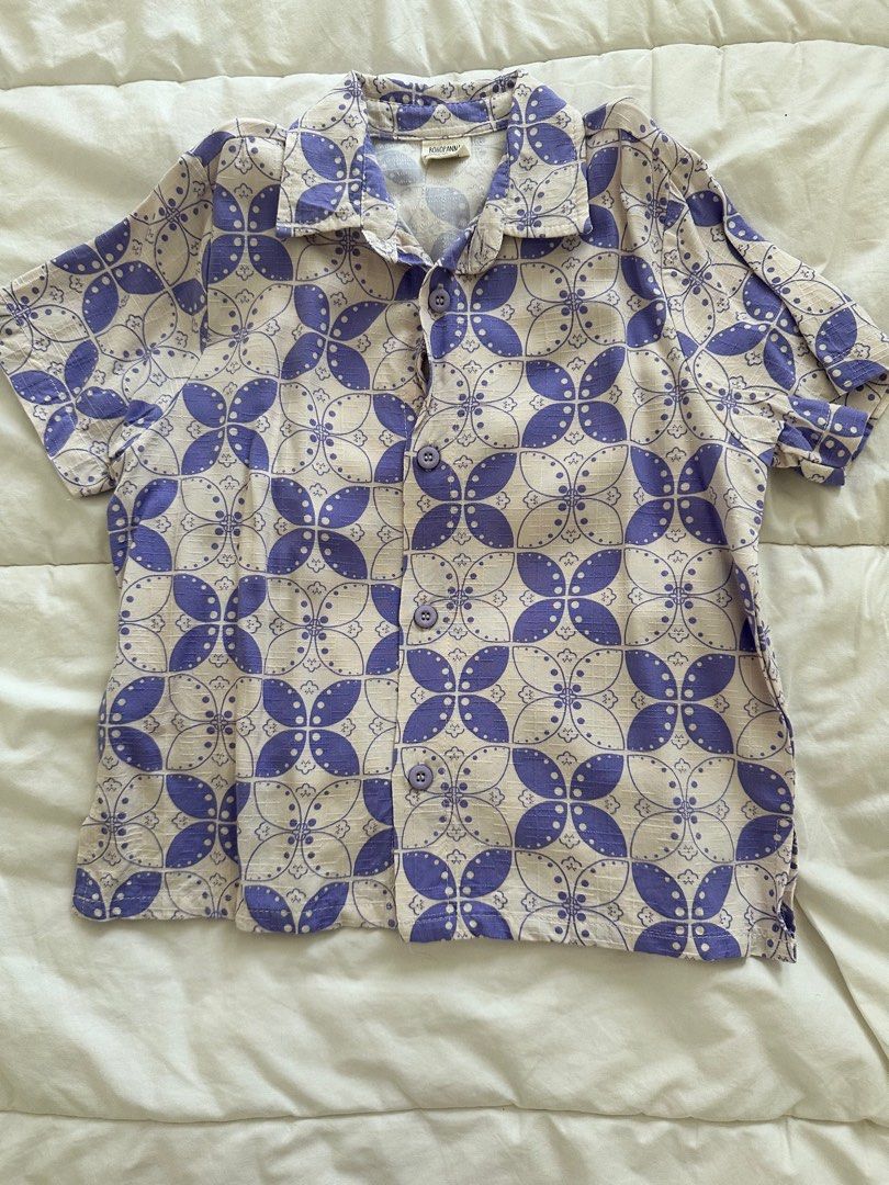 Hem batik bohopanna ungu (Kategori: 4 hingga 7 tahun) berada di Surabaya. Dikirim oleh dellaong (ID iklan 1381721624, Gambar 1). Deskripsi: Batik bohopanna Uk 5-6 tahun Tidak pernah dipakai hanya d cuci (salah beli anaknya cewek ) .