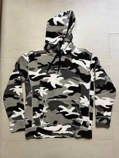 （分類：）位於 。 由 aurora.apparel 提交（商品編號 1381686967，圖片 1）。簡介： 。