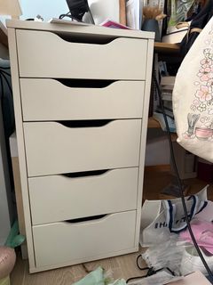 (Category: ) located in . Submitted by nylevexh (Listing ID 1381681587, Image 1). Description: .