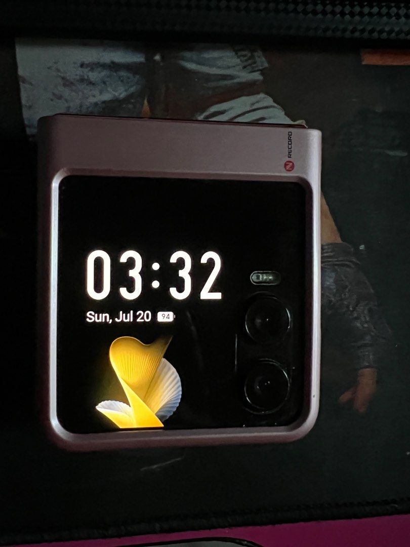 Infinix zero FLIP (Category: Android Others) located in Quezon City. Submitted by bebelablabnimylad (Listing ID 1381747706, Image 1). Description: The Infinix Zero Flip is a foldable smartphone with a 6.9-inch AMOLED display and a 3.64-inch AMOLED cover screen, both with a 120Hz refresh rate. It’s powered by a MediaTek Dimensity 8020 processor, paired with 8GB of RAM (expandable to 16GB) and 256GB or 512GB of storage. The phone has a dual rear ca